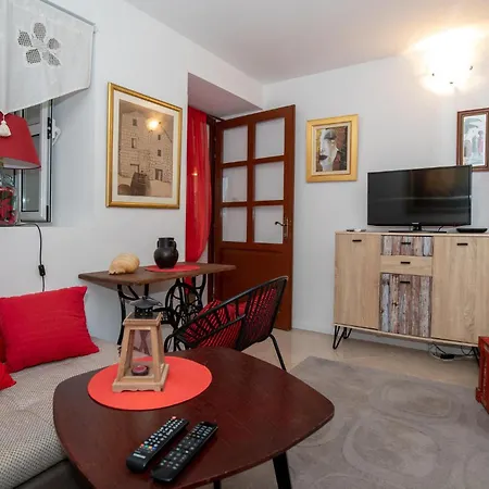 Gorgeous In With Wifi *