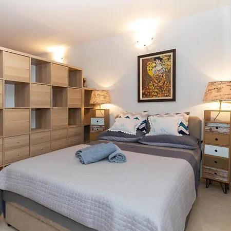 아파트 Gorgeous In With Wifi