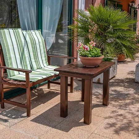 Gorgeous In With Wifi