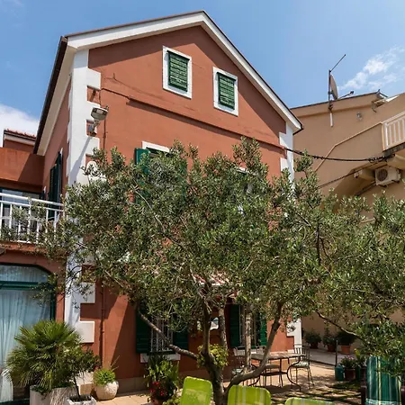 Gorgeous In With Wifi *