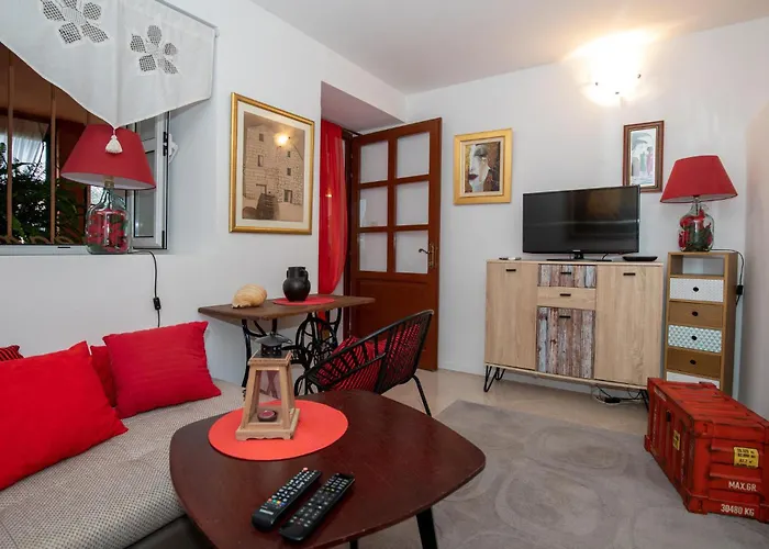 Gorgeous In With Wifi *