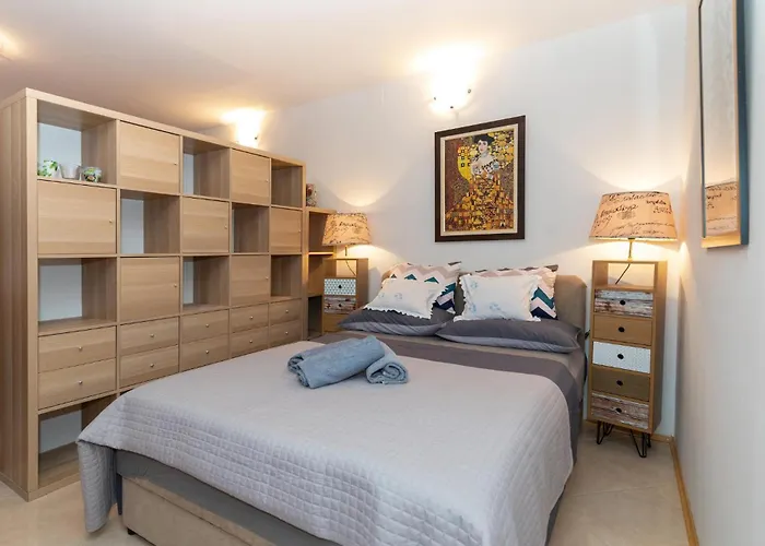 Appartement Gorgeous In With Wifi